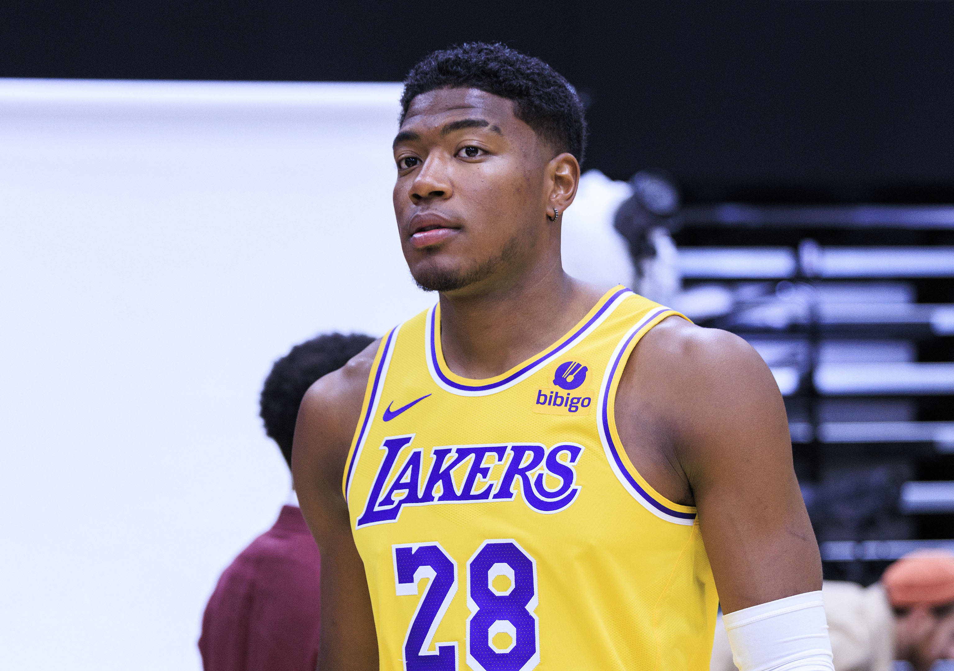 湖人队季后赛出局，主帅宣布引咎辞职，新闻是否网上喜欢方面.-爱游戏